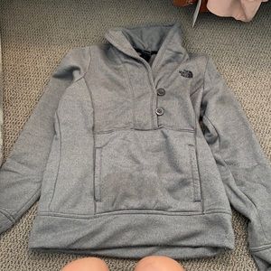North face grey 1/2 button up sweater
